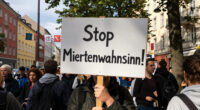 Demonstration Gegen Steigende Mieten In Berlin - Tagesschau.de